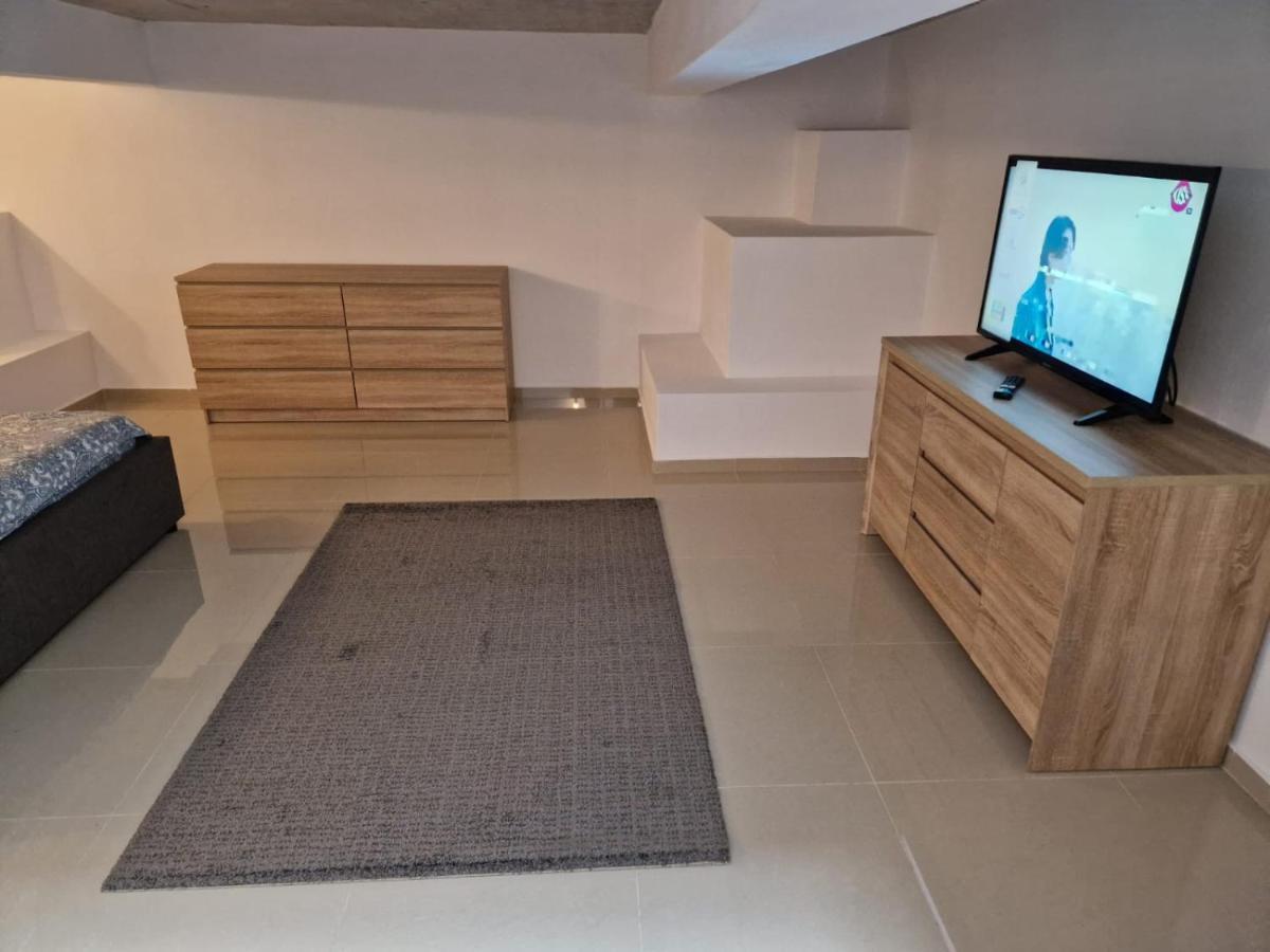 Danube Appartement Brăila Buitenkant foto